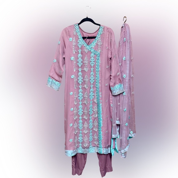 Dresses & Skirts - EUC Elegant Embroidered Kurta 3 pcs Dress in Pink and Blue with Pants & Dupatta